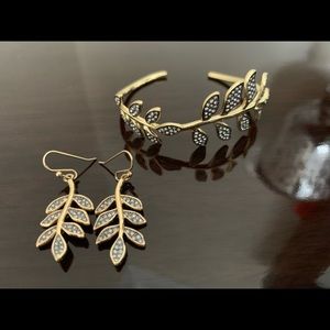 Jewelry matching set